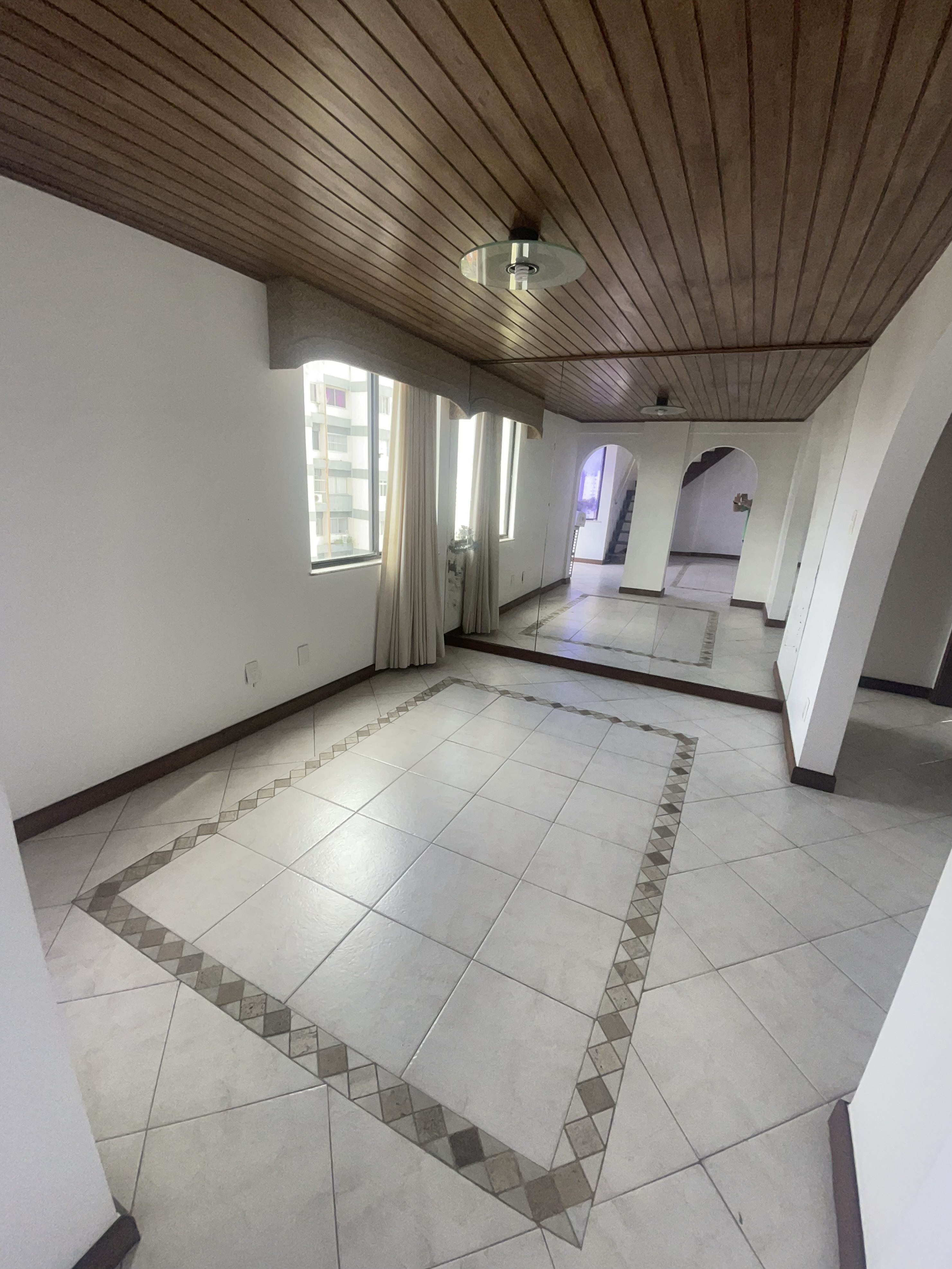 Imagem Cobertura com 3 Quartos à Venda, 260 m²em Brotas - Salvador