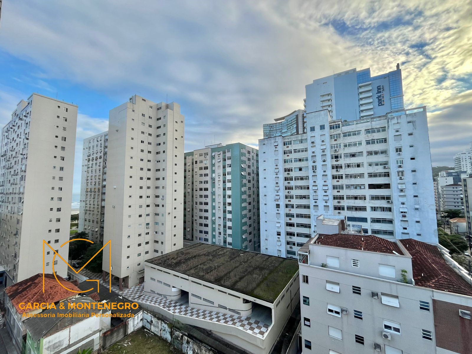 Imagem Apartamento com 2 Quartos à Venda, 110 m²em Pompéia - Santos