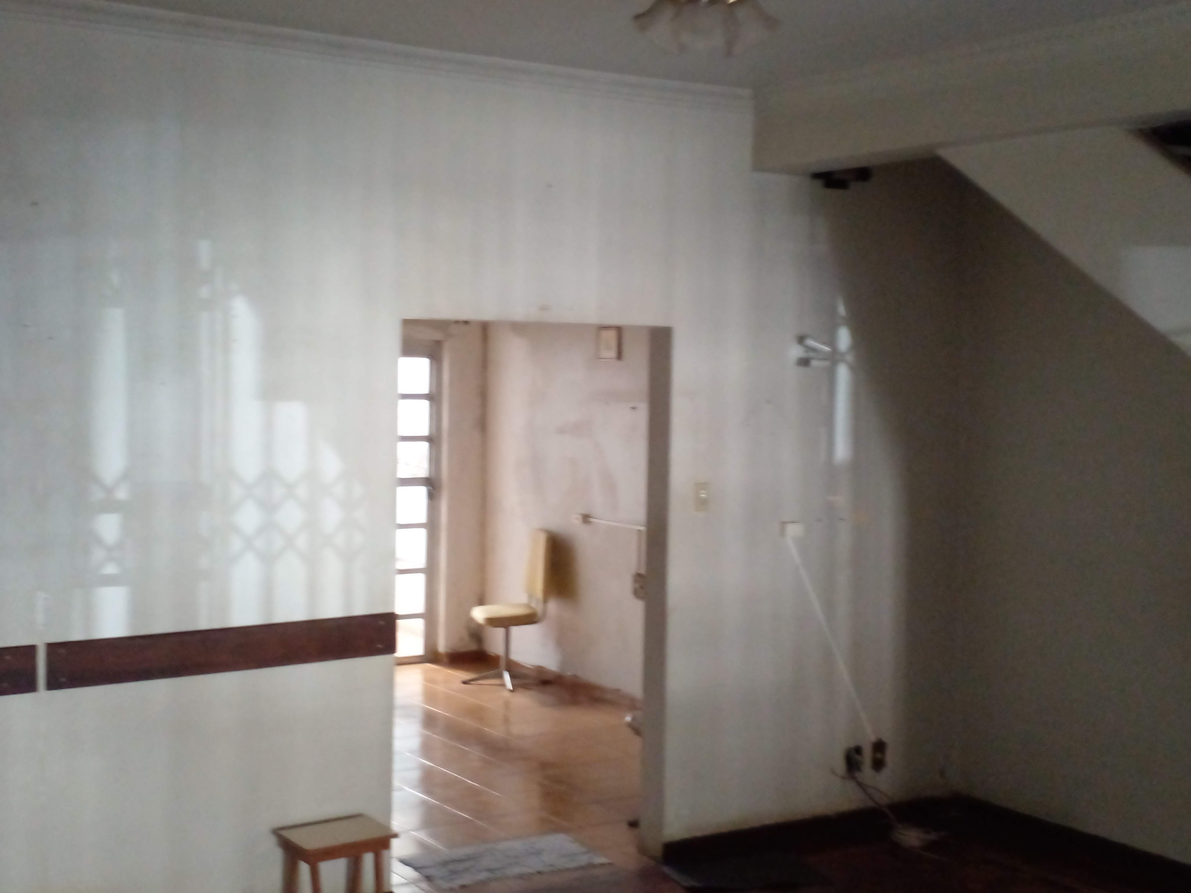 Imagem Sobrado com 3 Quartos à Venda, 254 m²em Centro - Mogi das Cruzes