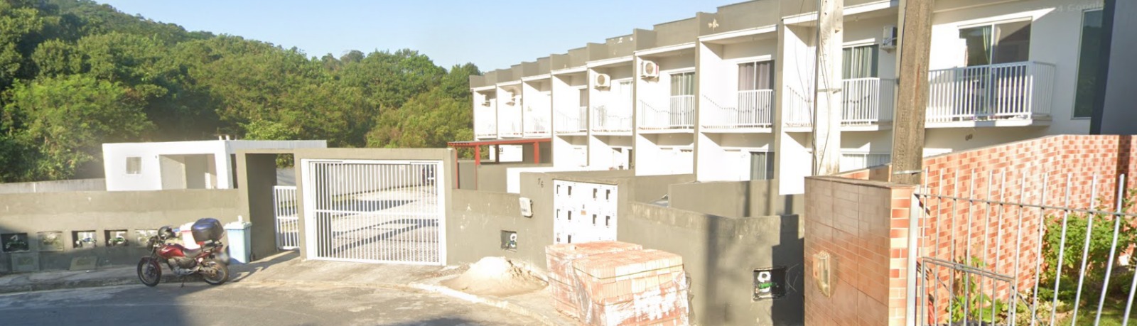 Sobrado com 2 Quartos à Venda, 65 m² em Potecas - São José