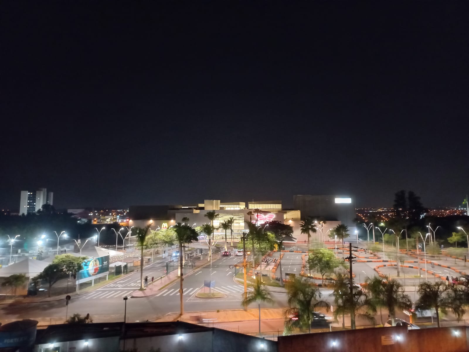 Imagem Apartamento com 3 Quartos à Venda ou Temporada, 69 m²em Jardim Maria Eugênia - Sorocaba Imagem Apartamento com 3 Quartos à Venda ou Temporada, 69 m²em Jardim Maria Eugênia - Sorocaba