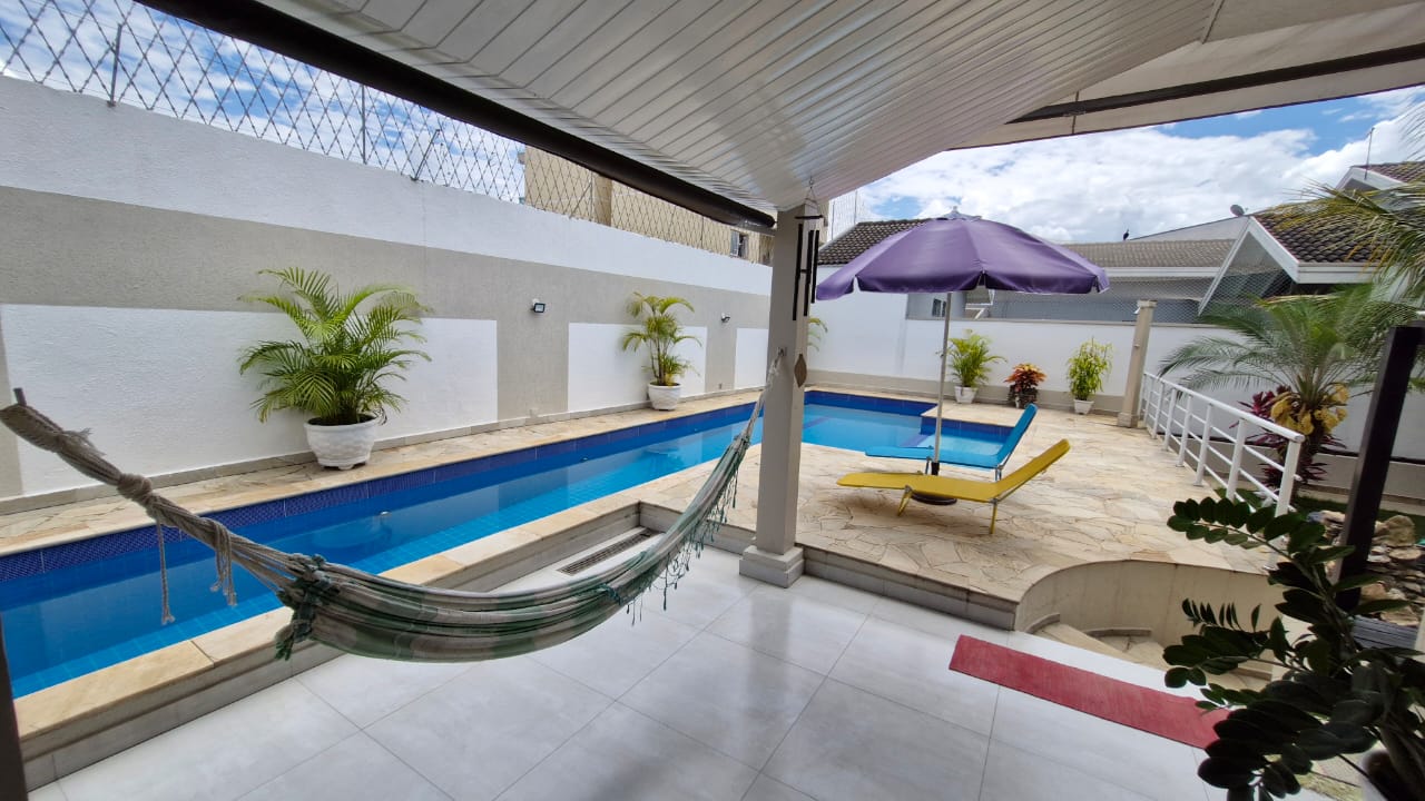Imagem Casa de Condomínio com 4 Quartos à Venda, 500 m²em Piracangaguá - Taubaté