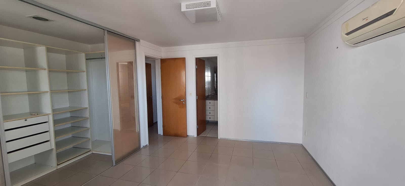 Imagem Apartamento com 3 Quartos à Venda, 90 m² em Cocó - Fortaleza Imagem Apartamento com 3 Quartos à Venda, 90 m² em Cocó - Fortaleza