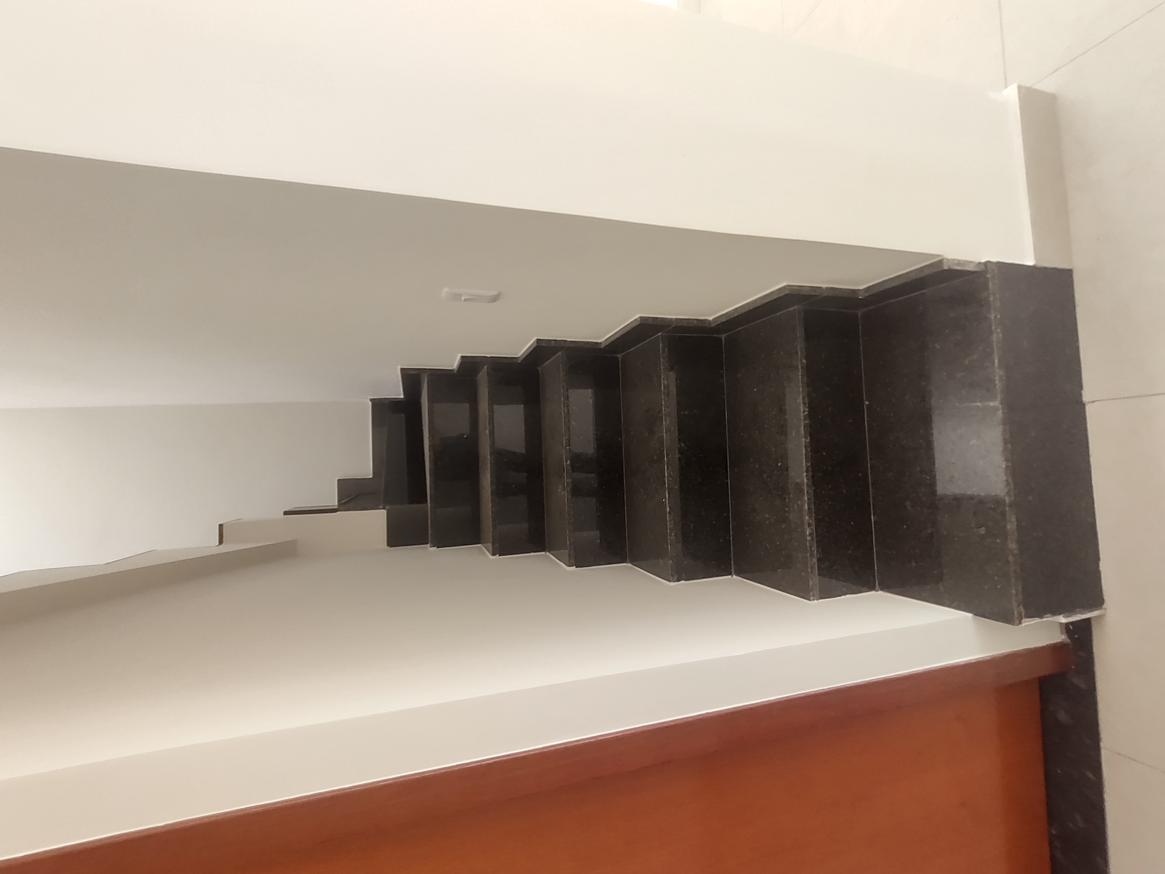 Imagem Sobrado com 3 Quartos à Venda, 125 m²em Jardim Montevidéu - Campo Grande