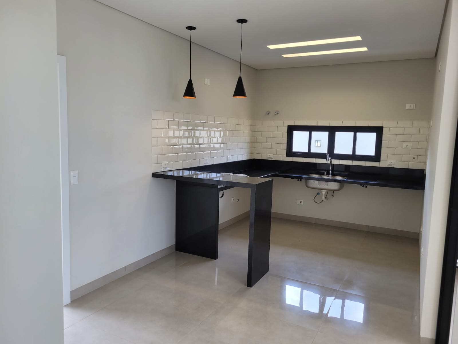 Imagem Casa com 3 Quartos à Venda, 210 m²em Alphaville Campo Grande 3 - Campo Grande Imagem Casa com 3 Quartos à Venda, 210 m²em Alphaville Campo Grande 3 - Campo Grande