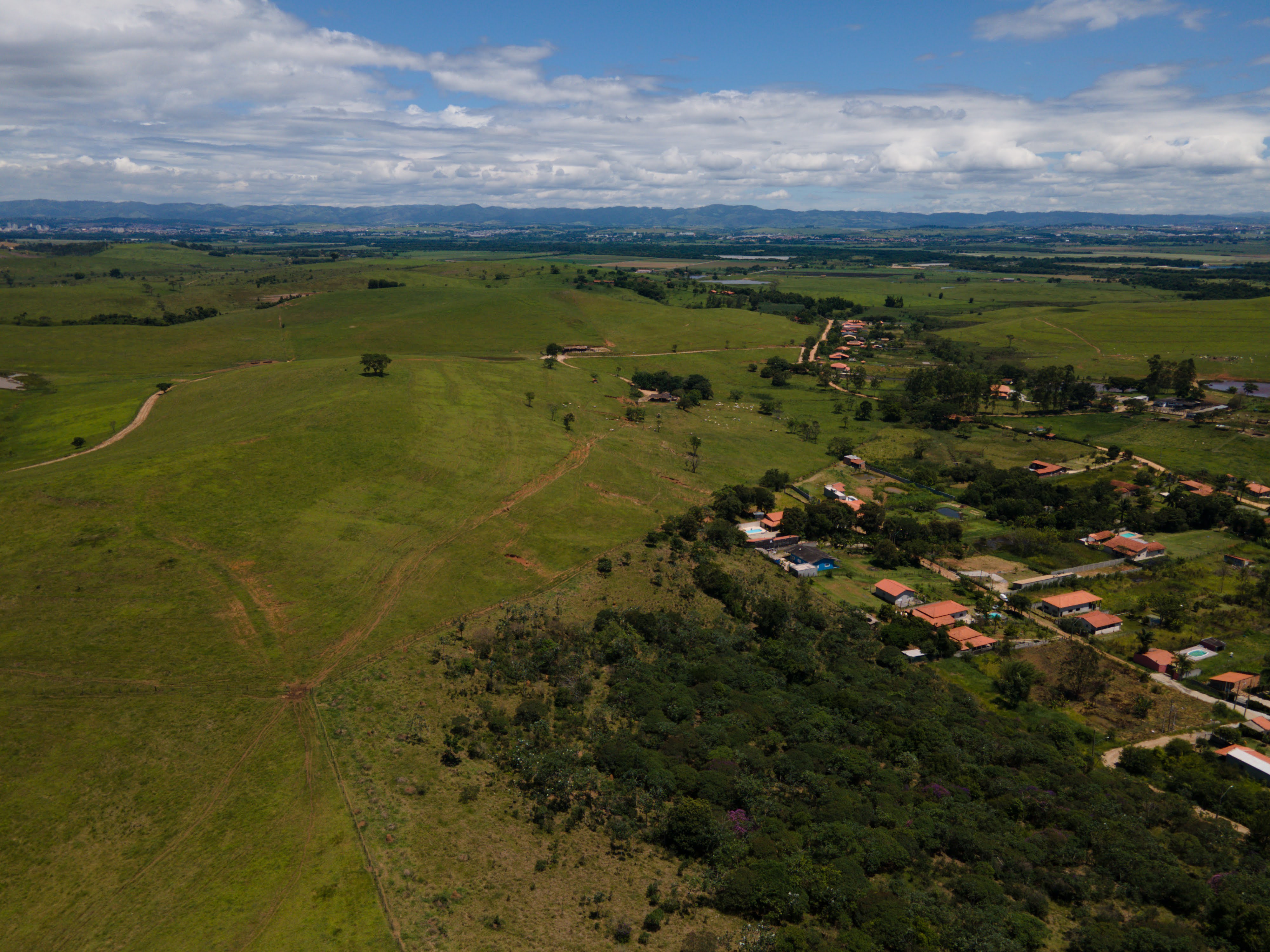 Imagem Chácara com 3 Quartos à Venda, 24.000 m² em Chácara Marambaia - Caçapava Imagem Chácara com 3 Quartos à Venda, 24.000 m² em Chácara Marambaia - Caçapava