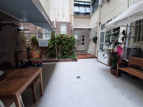 Imagem Apartamento com 2 Quartos à Venda, 107 m² em Copacabana - Rio de Janeiro