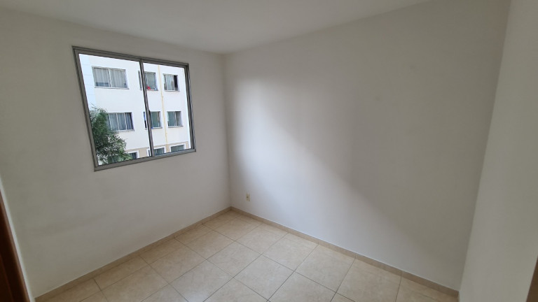 Imagem Apartamento com 2 Quartos à Venda,  em Santana - Cariacica
