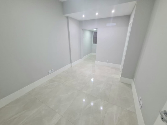 Imagem Apartamento com 3 Quartos à Venda,  em Copacabana - Rio de Janeiro