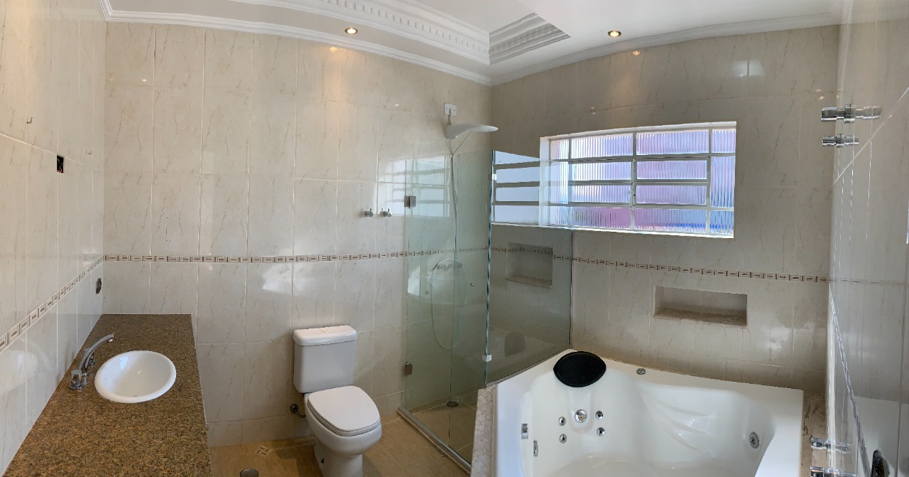 Imagem Sobrado com 4 Quartos à Venda, 408 m²em Vila Ipiranga - Mogi das Cruzes