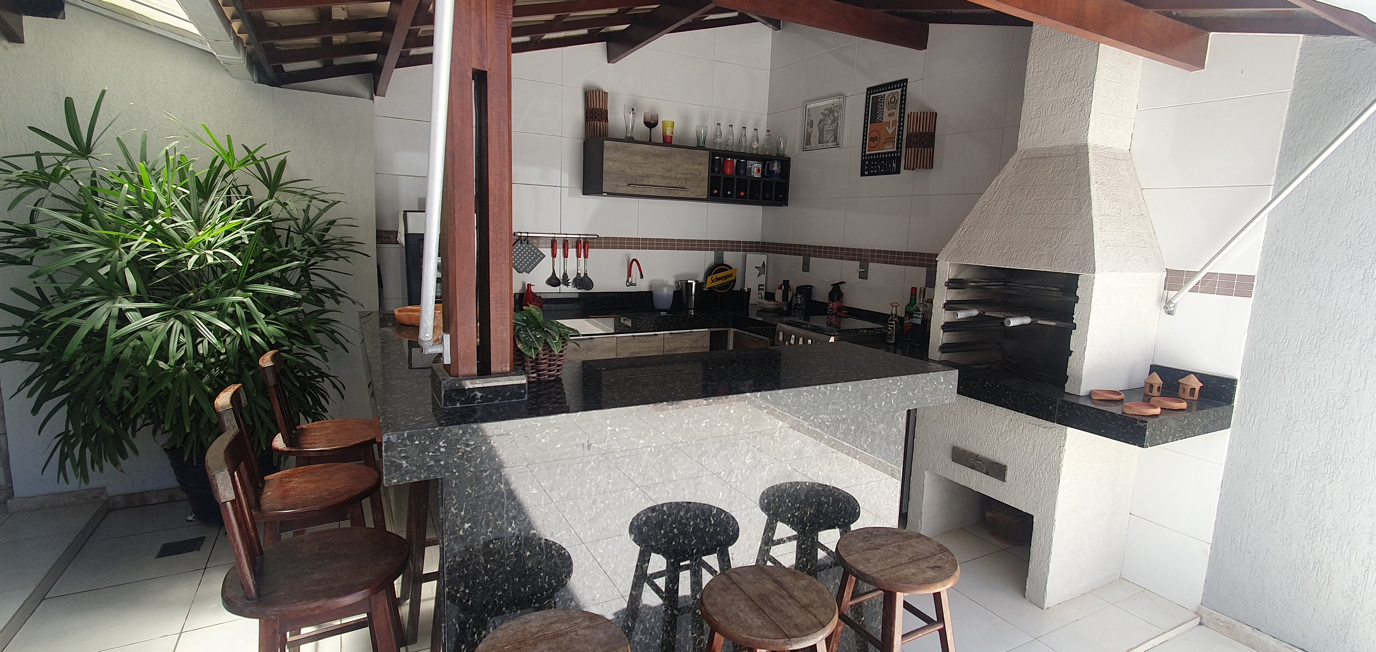 Imagem Casa de Condomínio com 5 Quartos à Venda, 300 m²em Buraquinho - Lauro de Freitas