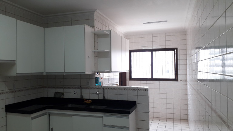 Imagem Apartamento com 4 Quartos para Alugar, 200 m² em Batista Campos - Belém
