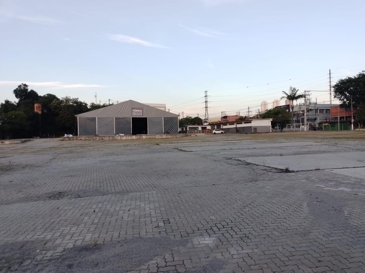 Imagem Galpão para Alugar, 12.000 m²em Gramado - Embu das Artes Imagem Galpão para Alugar, 12.000 m²em Gramado - Embu das Artes