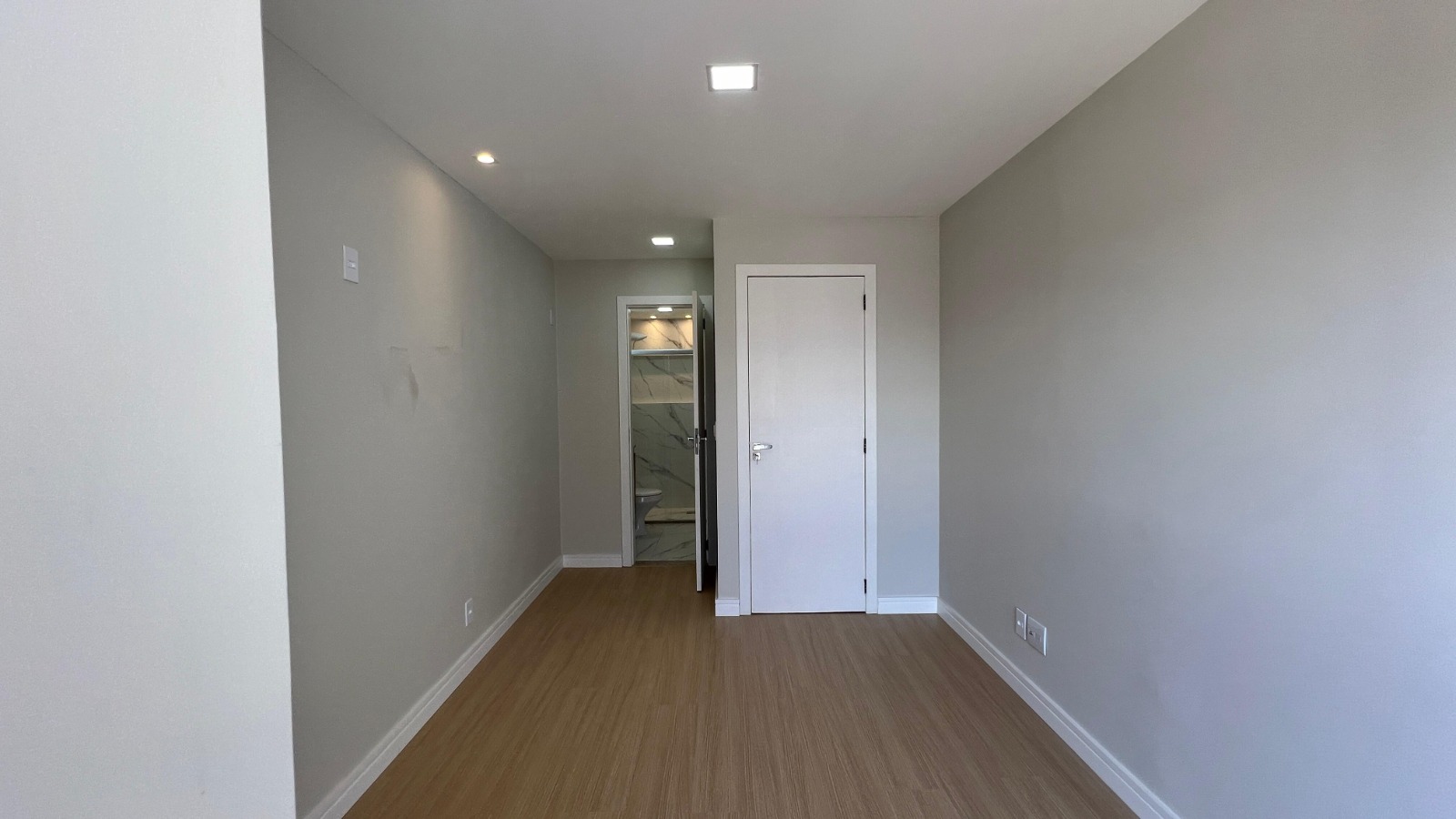 Imagem Apartamento com 2 Quartos à Venda, 55 m²em Praia da Costa - Vila Velha Imagem Apartamento com 2 Quartos à Venda, 55 m²em Praia da Costa - Vila Velha