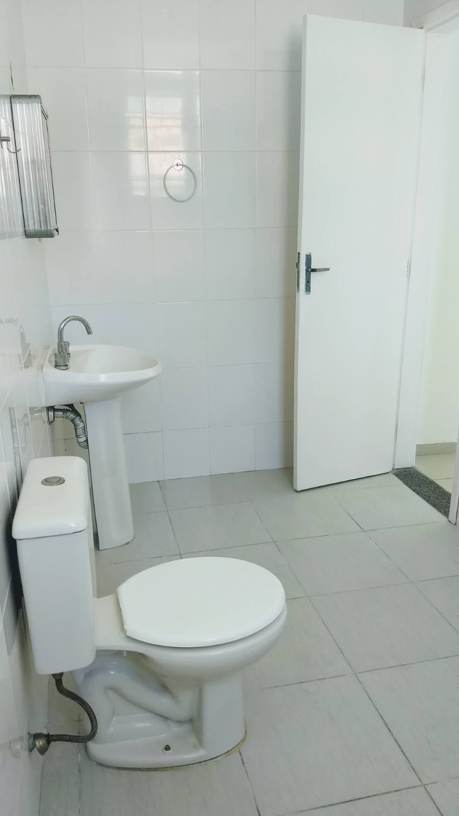 Imagem Casa de Condomínio com 1 Quarto para Alugar, 55 m²em Freguesia (Ilha do Governador) - Rio de Janeiro Imagem Casa de Condomínio com 1 Quarto para Alugar, 55 m²em Freguesia (Ilha do Governador) - Rio de Janeiro