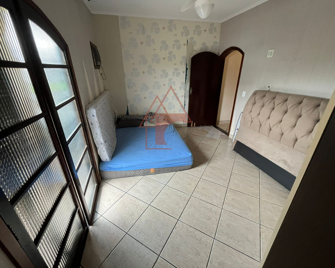 Imagem Sobrado com 4 Quartos à Venda, 162 m² em Vila Ponte Nova - Cubatão Imagem Sobrado com 4 Quartos à Venda, 162 m² em Vila Ponte Nova - Cubatão