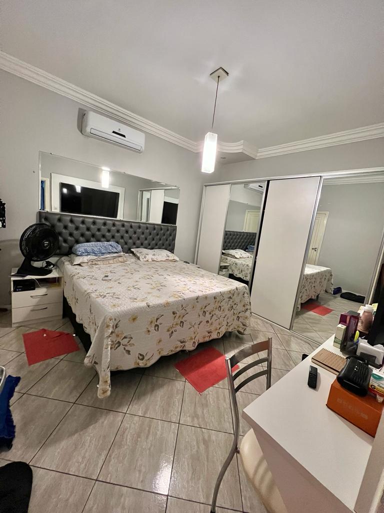 Imagem Casa com 5 Quartos à Venda, 250 m²em Marambaia - Belém