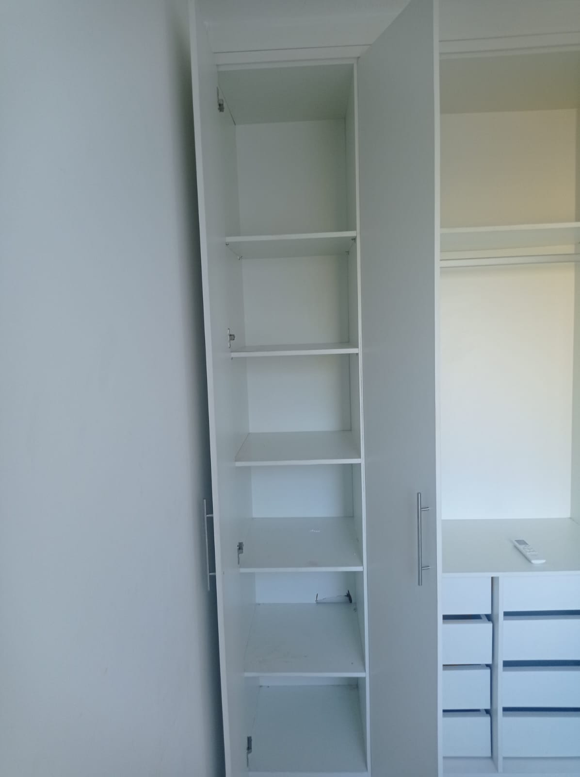 Imagem Casa com 2 Quartos para Alugar, em Vila de Abrantes (Abrantes) - Camaçari