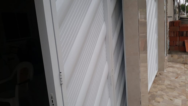 Imagem Casa com 3 Quartos à Venda, 110 m²em Itaperi - Fortaleza