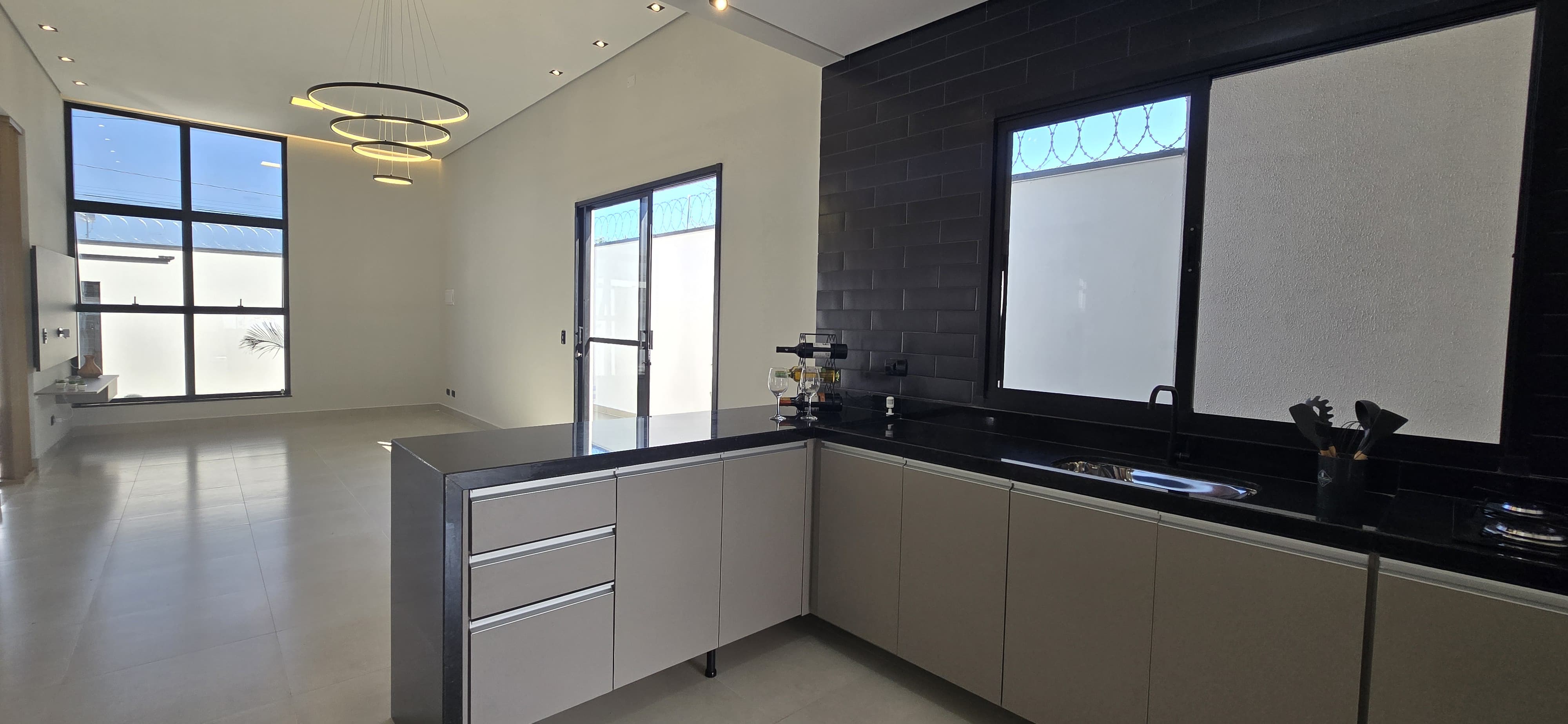 Imagem Casa com 3 Quartos à Venda, 135 m²em Cibratel II - Itanhaém