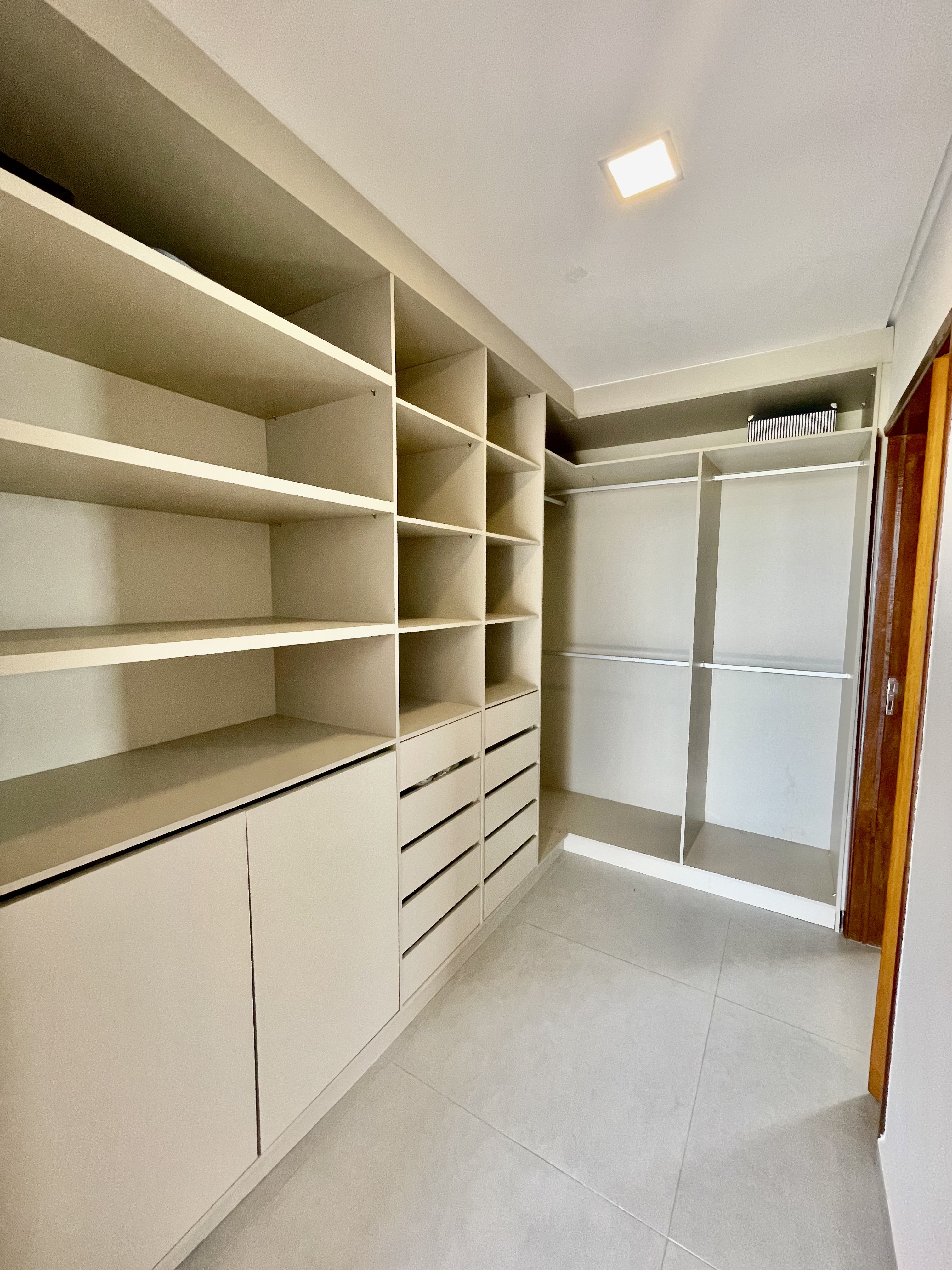 Imagem Casa de Condomínio com 4 Quartos à Venda, 340 m²em Bayeux - Bayeux
