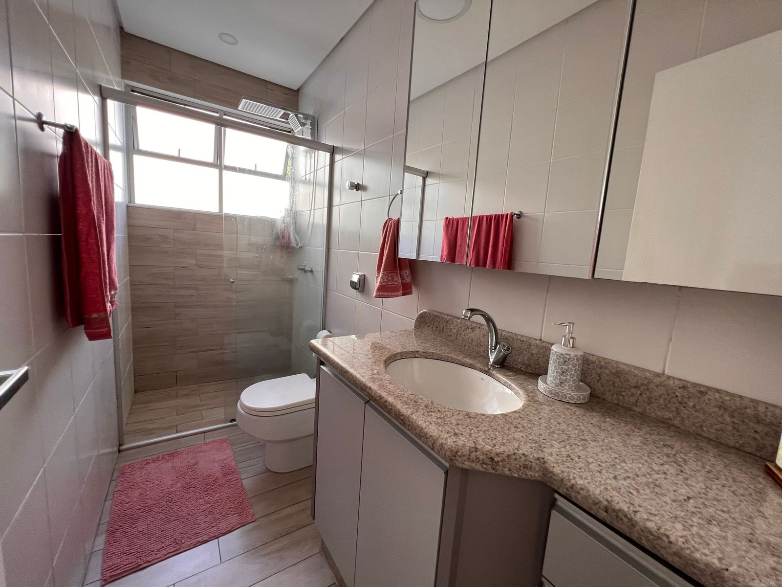 Imagem Apartamento com 3 Quartos à Venda, 135 m²em Canasvieiras - Florianópolis Imagem Apartamento com 3 Quartos à Venda, 135 m²em Canasvieiras - Florianópolis