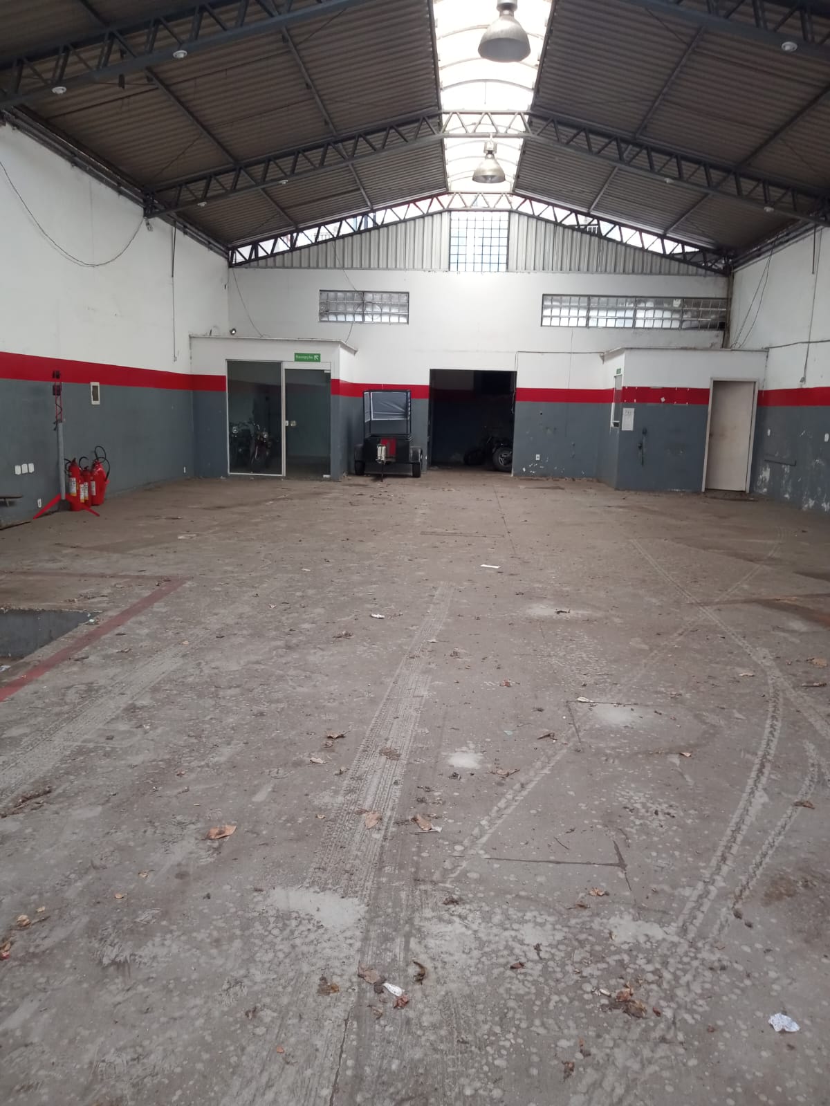 Galpão à Venda ou Locação, 588 m²em Vila Isabel - Rio de Janeiro