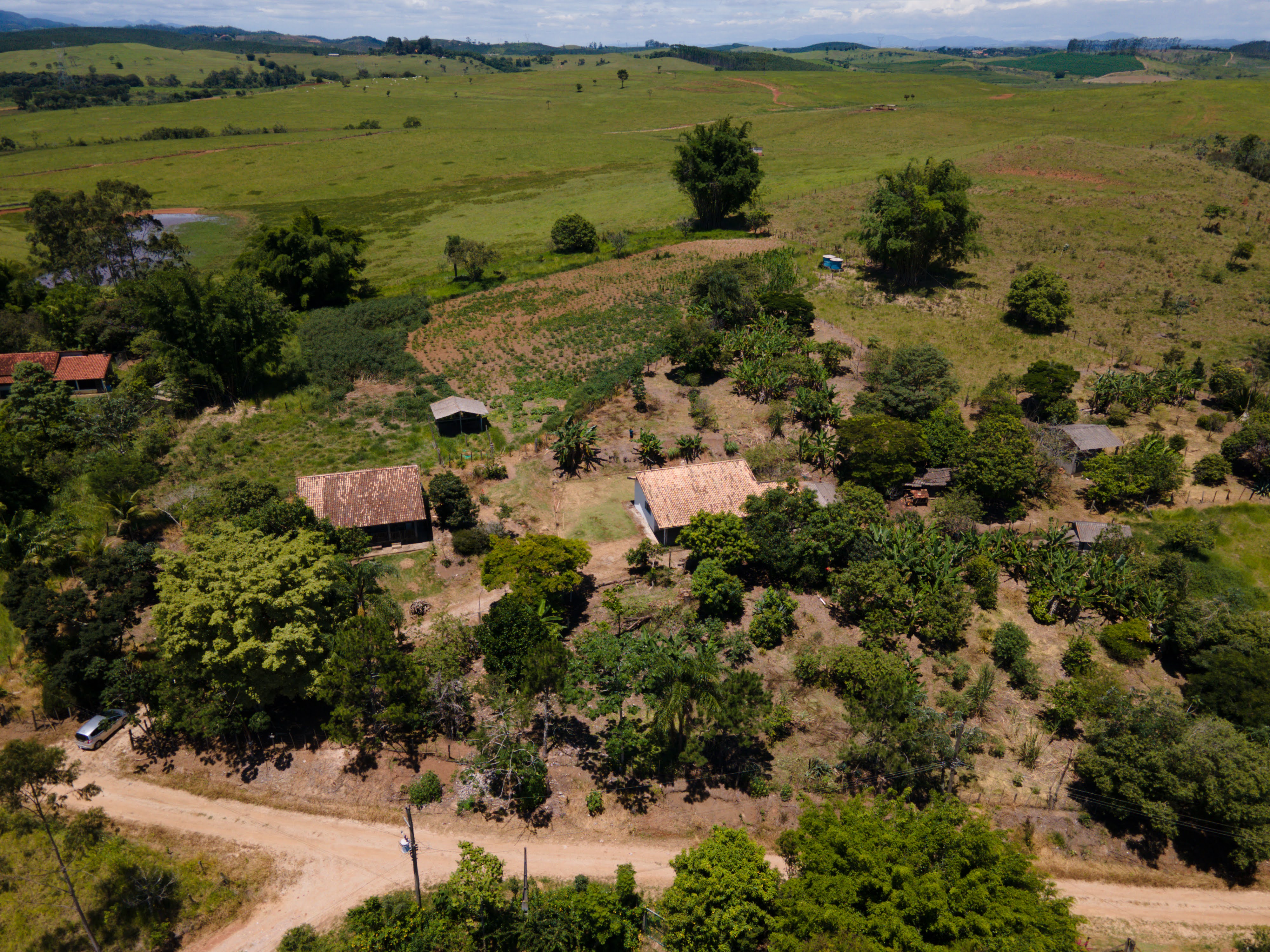 Imagem Chácara com 3 Quartos à Venda, 24.000 m² em Chácara Marambaia - Caçapava Imagem Chácara com 3 Quartos à Venda, 24.000 m² em Chácara Marambaia - Caçapava
