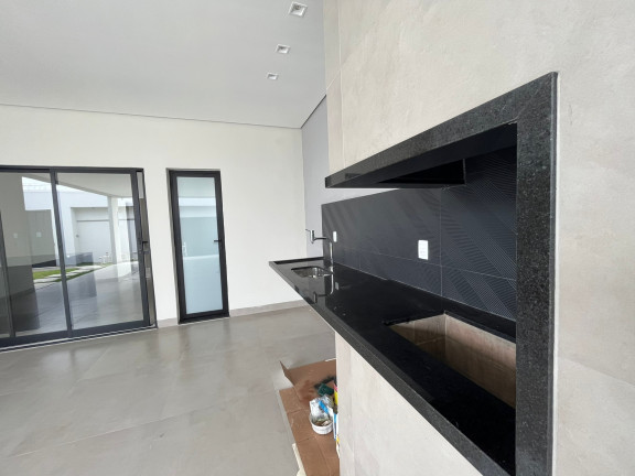 Imagem Casa com 3 Quartos à Venda, 300 m² em Jardim Inconfidência - Uberlândia