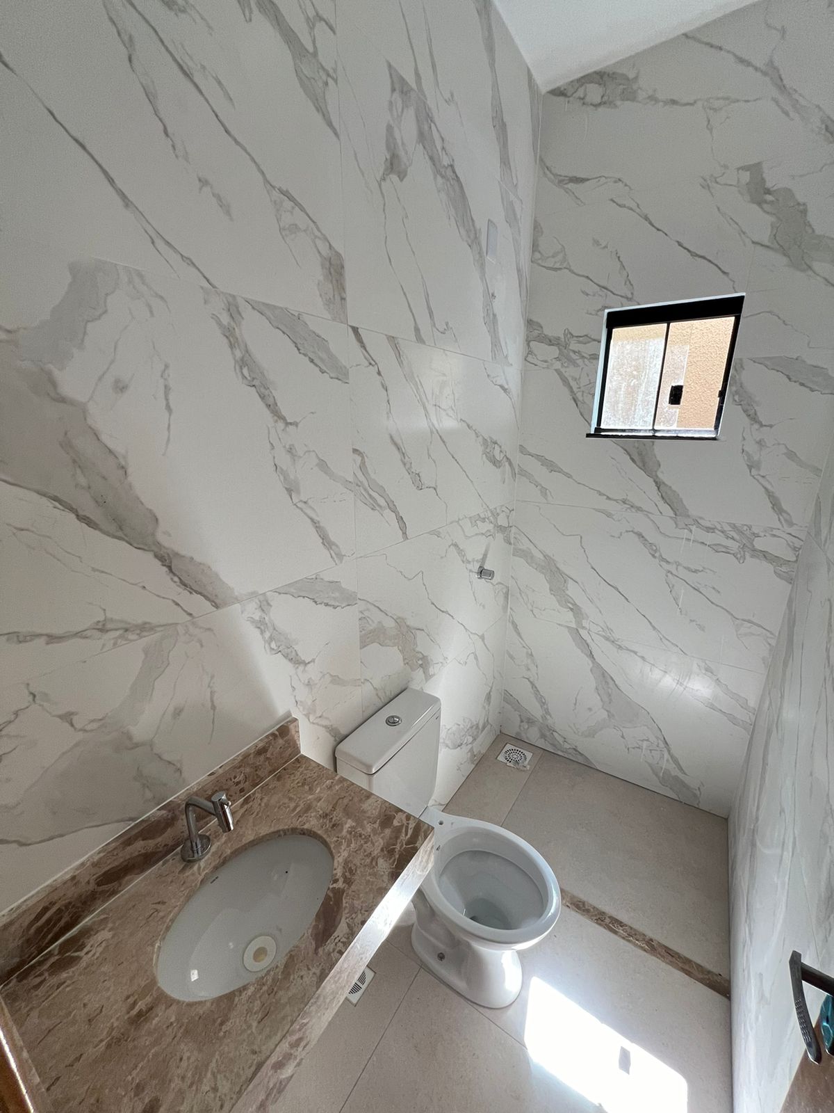 Imagem Casa com 2 Quartos à Venda, 83 m²em Residencial Eli Forte - Goiânia