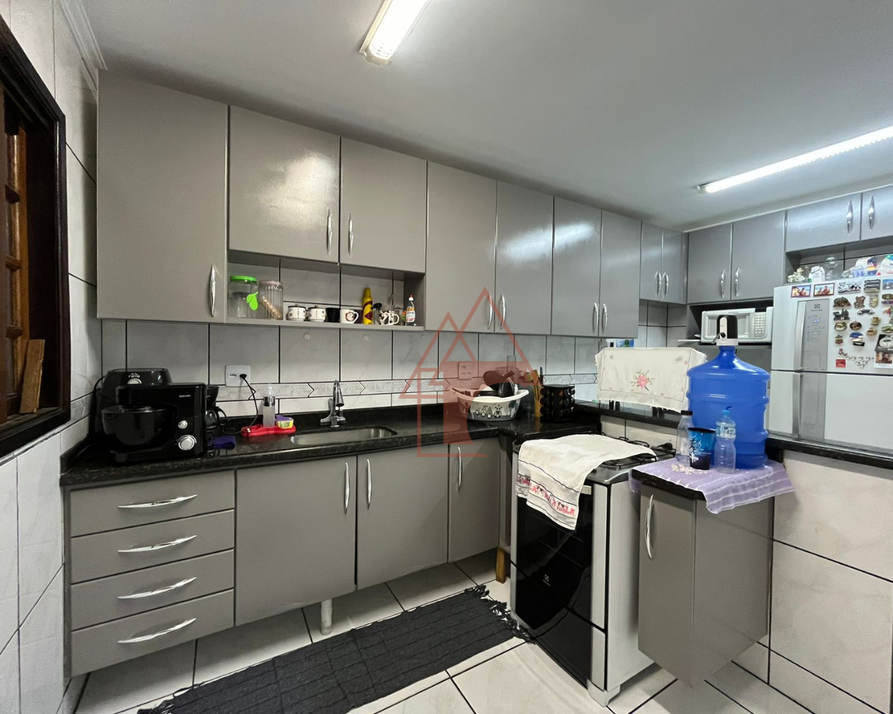 Imagem Sobrado com 2 Quartos à Venda, 256 m² em Vila São Benedito - Cubatão