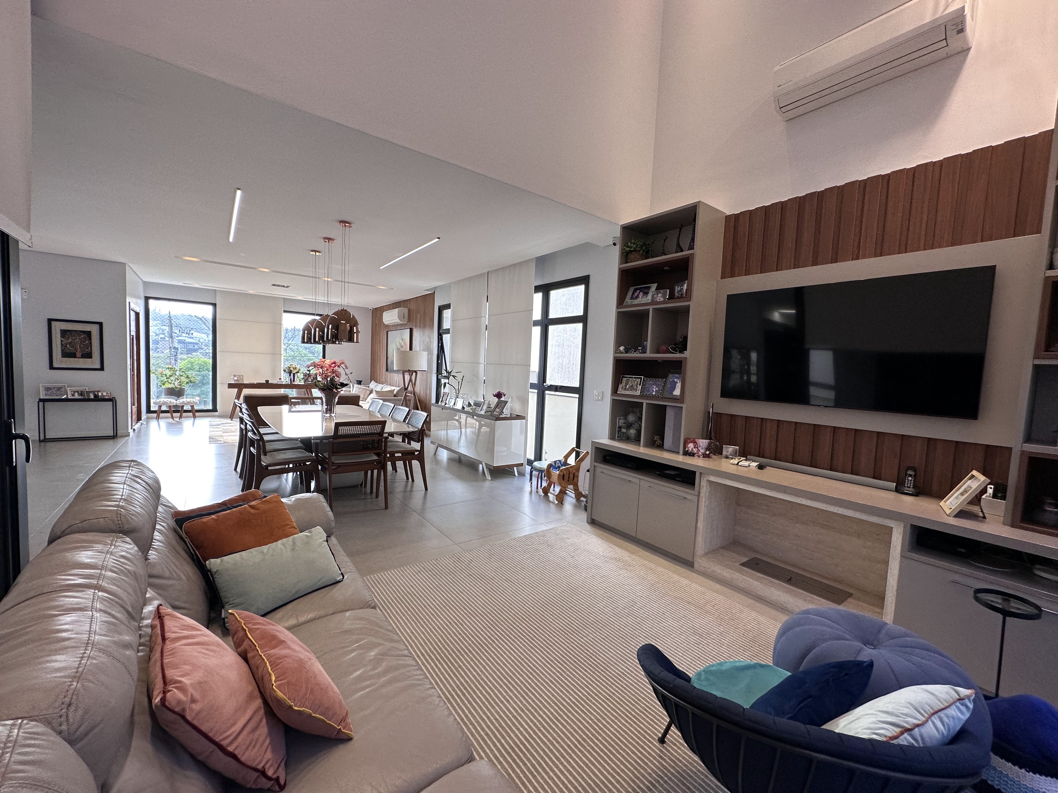 Imagem Sobrado com 4 Quartos à Venda, 395 m²em Jardim Novo Mundo - Jundiaí