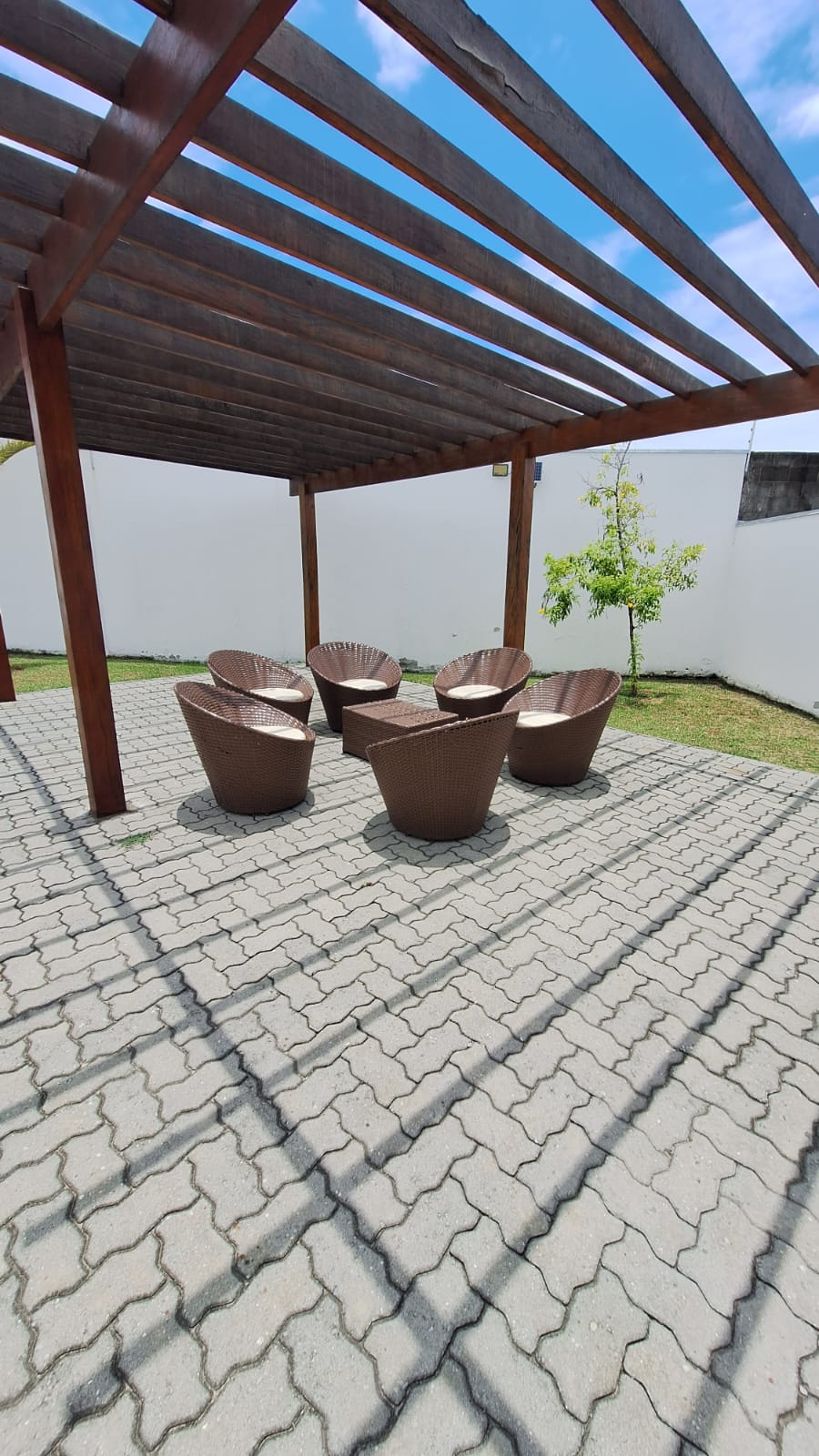 Imagem Casa com 2 Quartos à Venda, 44 m²em Vila São Benedito - Pindamonhangaba