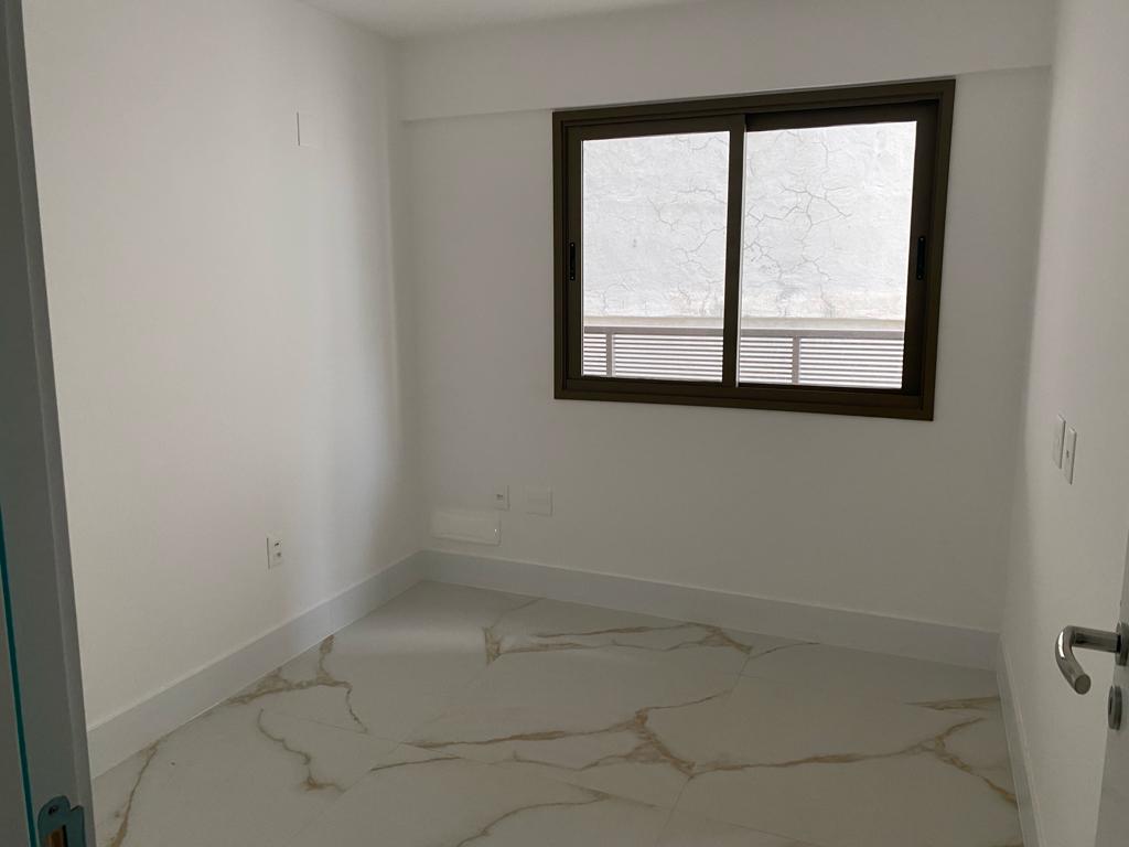 Imagem Apartamento com 3 Quartos à Venda, 122 m²em Icaraí - Niterói