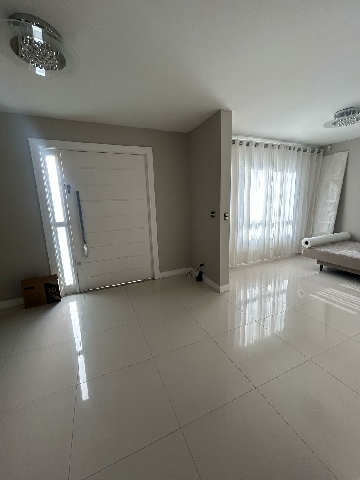 Imagem Sobrado com 3 Quartos à Venda, 118 m² em Mercês - Curitiba