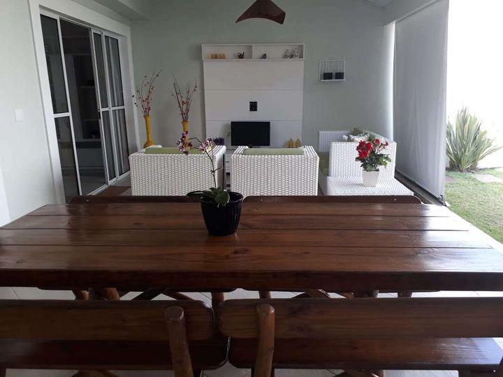 Casa de Condomínio com 2 Quartos à Venda, 160 m² em Loteamento Villa Branca - Jacareí