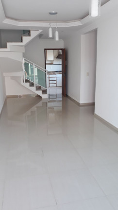Casa de Condomínio com 2 Quartos à Venda, 160 m² em Samburá (Tamoios) - Cabo Frio