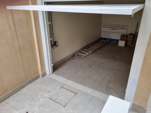 Imagem Sobrado com 3 Quartos à Venda, 239 m²em Vila Mariana - São Paulo Imagem Sobrado com 3 Quartos à Venda, 239 m²em Vila Mariana - São Paulo