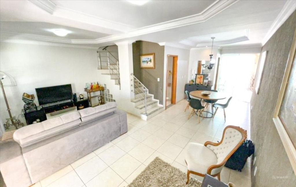 Imagem Sobrado com 3 Quartos à Venda, 210 m²em Jardim Atlântico - Goiânia