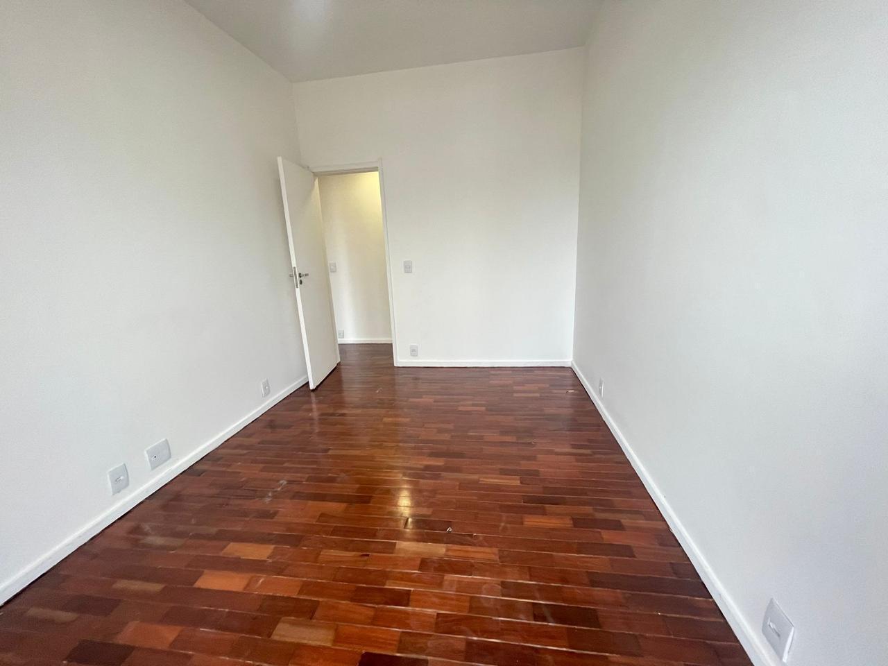 Imagem Apartamento com 3 Quartos à Venda, 100 m²em Copacabana - Rio de Janeiro