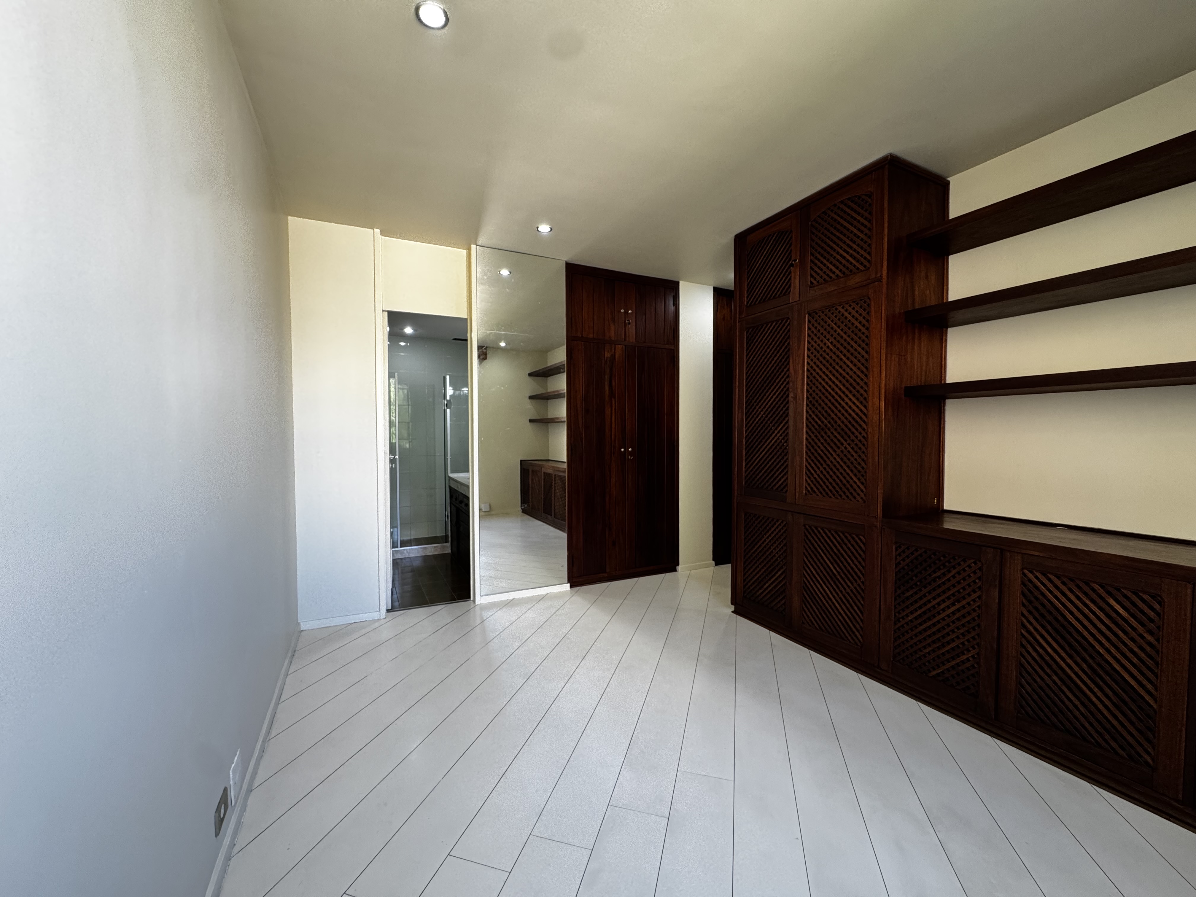 Imagem Apartamento com 3 Quartos à Venda, 150 m² em Laranjeiras - Rio de Janeiro Imagem Apartamento com 3 Quartos à Venda, 150 m² em Laranjeiras - Rio de Janeiro