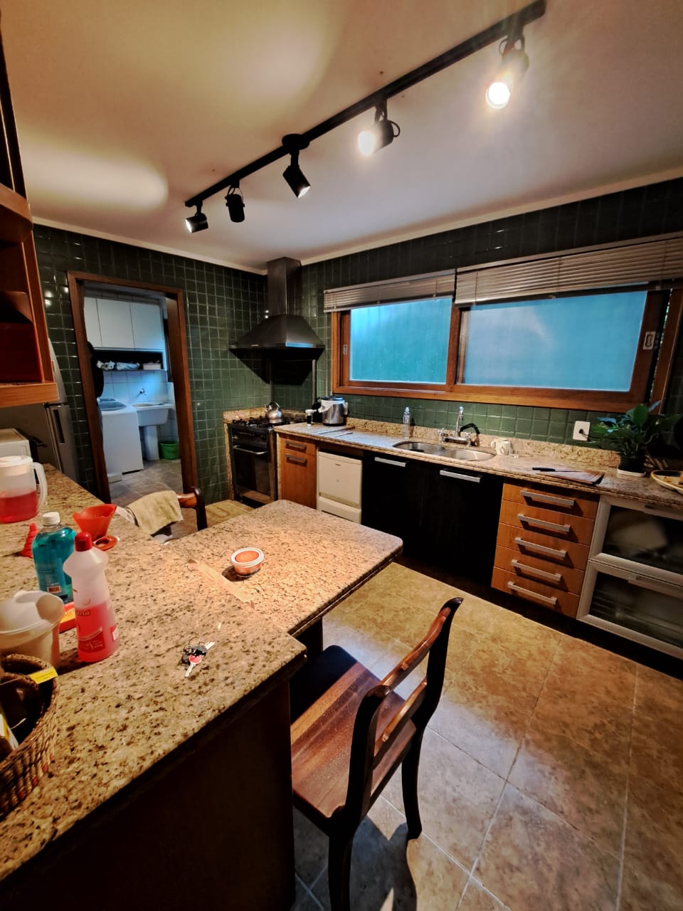 Imagem Casa com 3 Quartos à Venda, 300 m²em Laranjal - Pelotas