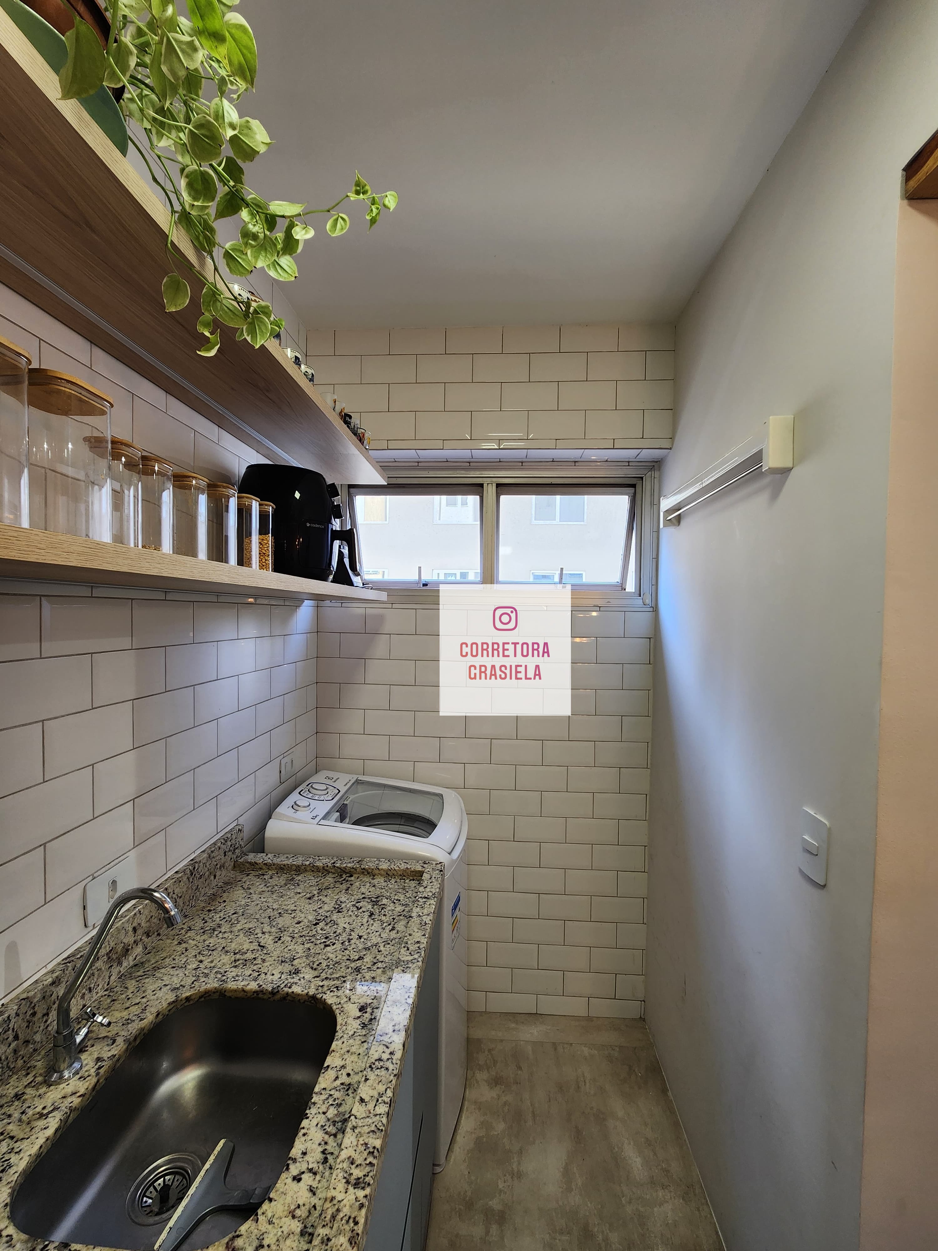 Imagem Apartamento com 1 Quarto à Venda, 28 m² em Centro - Curitiba