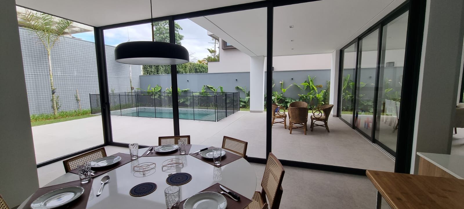 Imagem Casa de Condomínio com 4 Quartos à Venda, 588 m²em Alphaville Residencial Dois - Barueri Imagem Casa de Condomínio com 4 Quartos à Venda, 588 m²em Alphaville Residencial Dois - Barueri