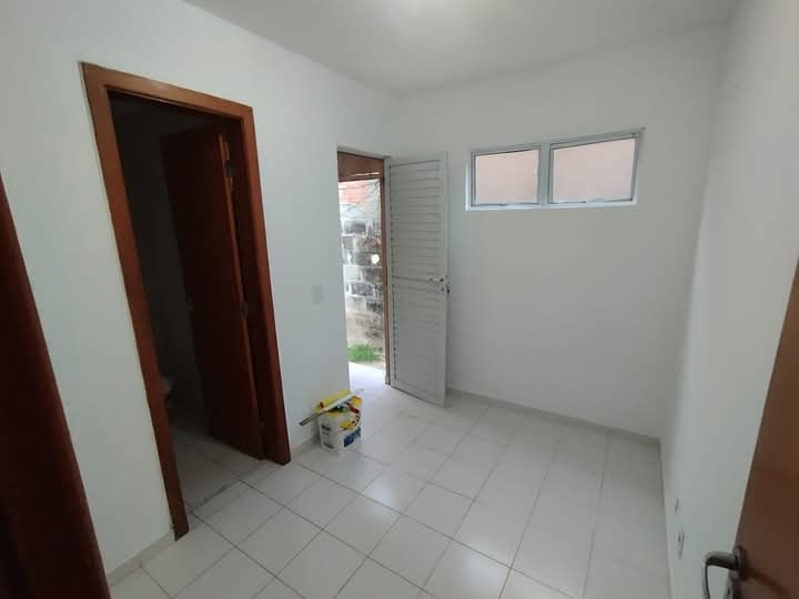 Imagem Casa de Condomínio com 3 Quartos para Alugar, 200 m²em Vila de Abrantes (Abrantes) - Camaçari Imagem Casa de Condomínio com 3 Quartos para Alugar, 200 m²em Vila de Abrantes (Abrantes) - Camaçari