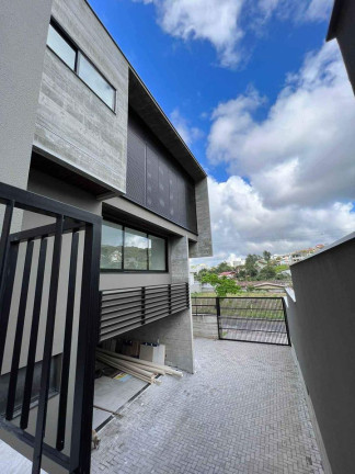 Imagem Casa com 4 Quartos à Venda, 407 m²em Mina Brasil - Criciúma Imagem Casa com 4 Quartos à Venda, 407 m²em Mina Brasil - Criciúma