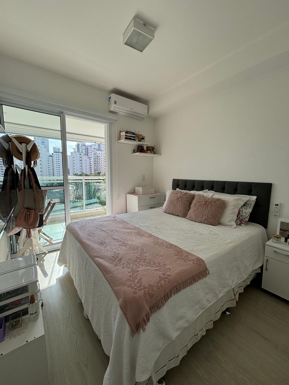 Imagem Apartamento com 1 Quarto para Alugar, 50 m² em Campo Belo - São Paulo