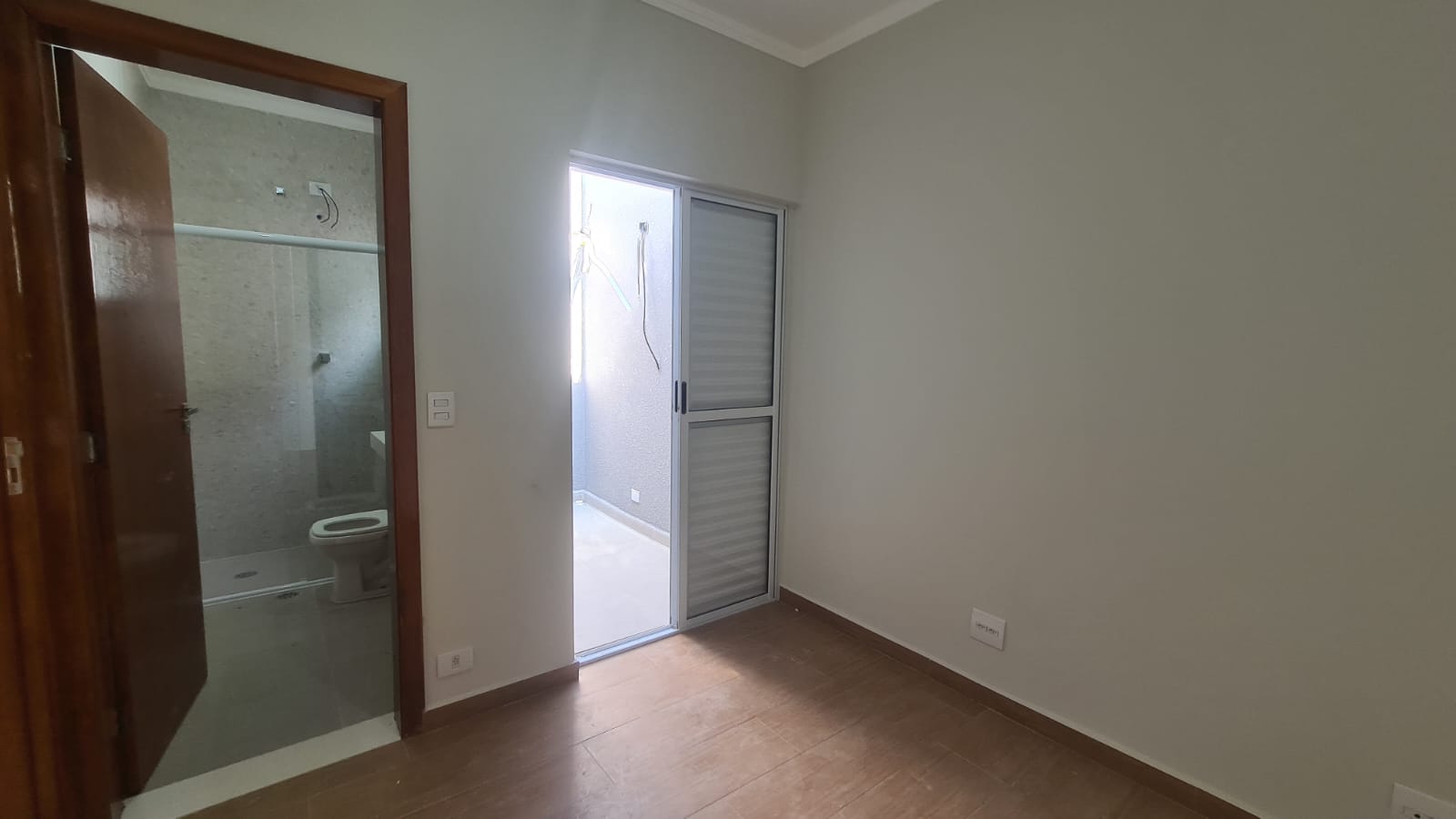 Imagem Sobrado com 3 Quartos à Venda, 235 m²em Jardim Regina - São Paulo Imagem Sobrado com 3 Quartos à Venda, 235 m²em Jardim Regina - São Paulo