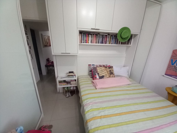 Imagem Apartamento com 2 Quartos à Venda, 69 m²em Centro - Florianópolis