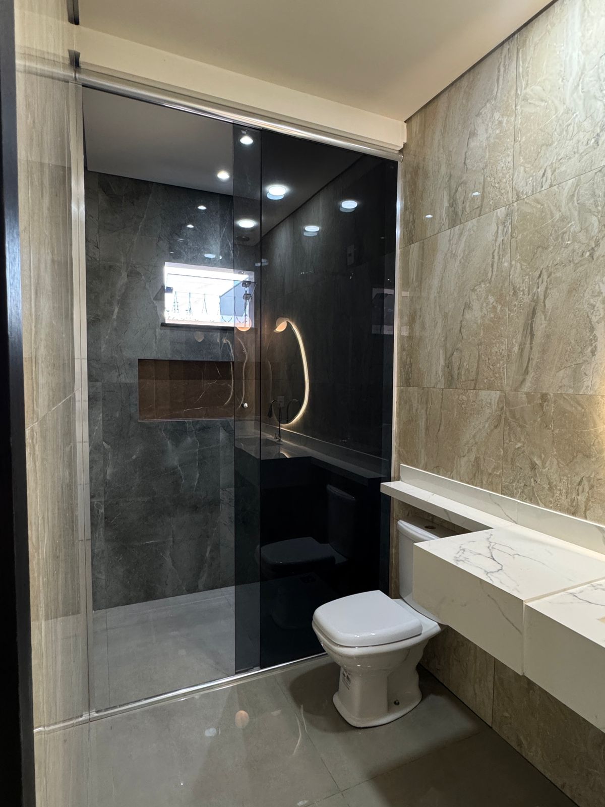 Imagem Casa com 4 Quartos à Venda, 253 m² em Jardim Floresta - Boa Vista